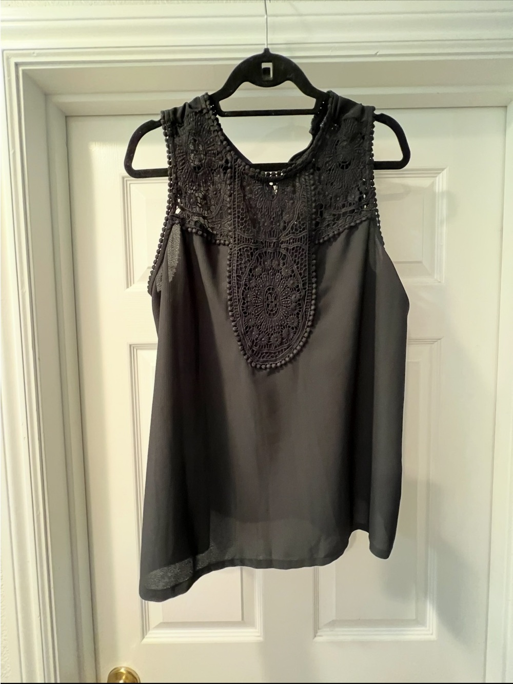 Halogen Sleeveless Women’s Top - Black